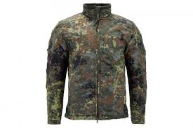 (esp in the entertainment industry and the media) a function at which free entertainment and refreshments are available verb ligs, ligging or ligged (intr) to attend such a function in order to take advantage of free entertainment and refreshments; Lig 3 0 Jacket 5farb L Carinthia Webshop