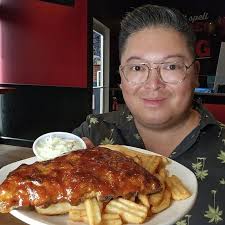 St. Louis Bar & Grill Opens First Winnipeg Location