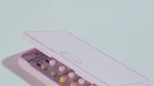 How To Take Care Of Your Skin While On Birth Control Teen Vogue