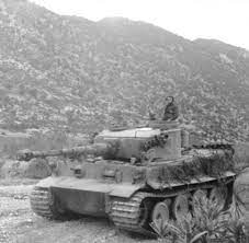 1 — мортирки для стрельбы дымовыми гранатами; Panzerfiasko In Tunesien Lernten Die Alliierten Den Tiger Furchten Welt