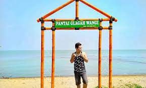 Pantai ini berlokasi di desa tambakbulusan, kecamatan karangtengah menawarkan panorama yang belum banyak terjamah oleh manusia, oleh karena itu jika anda ingin mendatangi tempat. 10 Gambar Pantai Glagah Wangi Demak Lokasi Indahnya Objek Wisata Sekililing Jejakpiknik Com