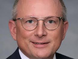 Reeder introduces legislation to limit insurance company impact