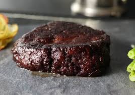 Seitan Steaks Mit Rotweinglasur An Kartoffelrosen Und Grunen Bohnen Dailyvegan Rezept Seitan Kartoffelrose Kochen Und Backen