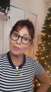 Here's a little tip when purchasing lights if you're doing that this year!  #Christmas2025 #Xmas #christmastreedesigner #christmasdecor