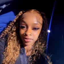 Author Evonna Evonna