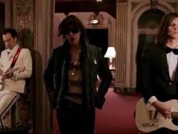 Η ζωή στην αραιοκατοικημένη περιοχή είναι γεμάτη εκπλήξεις και η επιβίωση απαιτεί σκληρή δουλειά απ' όλα τα. Reviews Pop Culture Page 14