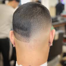 It is one of the most popular haircut lengths out there, as it gives you a nice short hair that doesn't show the scalp. Haircutting Guide For Beginners Barber Jungle