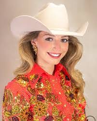 Bridget Hess's Instagram, Twitter & Facebook