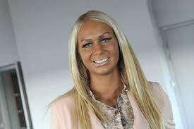 Medisch en wat verslavingen betreft, had ze zich met die medicijnen goed onder controle. Samantha Barbie De Jong Na Relatiebreuk Weer Gelukkig In De Liefde Beau Monde