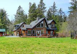 Lake Front Properties For Sale In Victoria Bc Excellentvalue Under 900k Yyj Victoria Click On Link For Detail Dream House House Styles Property For Sale