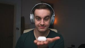 It has amazing sound quality and beautiful desi. Bose Qc35 Vs Apple Airpods Which Should You Buy By James Mckinven Medium