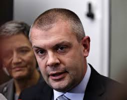 Bagsiden hjælper Corydon: Sådan løses Goldman Sachs-krisen