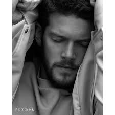 Ben at Belleville . . . Happy New Year 2025 _ _ _ #iloveparis #Paris  #belleville #benbourdin #mensfashion #men #happynewyear #thestreets  @ben_bourdin