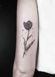160 Black And Gray Tattoos You Ll Wish You Had This Summer List Inspire Geometric Flower Tattoo Tulip Tattoo Grey Tattoo