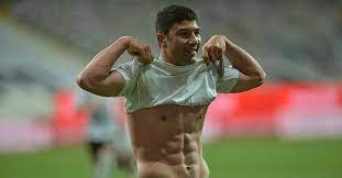 Milli takım değiştiren güven yalçın 17 nisan 2017'de avusturya u18 ile oynanan hazırlık maçında almanya u18 forması giydi.4. Bordeaux Ile Besiktas Arasinda Guven Yalcin Pazarligi Son Dakika Spor Haberleri