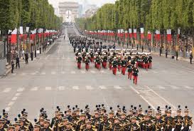 Cette manifestation militaire invite parfois des unités de troupes armées étrangères à défiler aux côtés des armées françaises. Oui Le Defile Du 14 Juillet Aura Bien Lieu Cette Annee Malgre La Crise Sanitaire