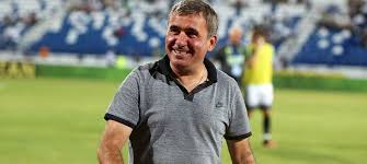 Gica hagi era un jucator roman de fotbal foarte bun care ma face sa fiu mandru ca sunt roman. Regele A Avut Dreptate GicÄƒ Hagi A Prezis Viitorul In 2020 Vor Fi 11 JucÄƒtori De La Viitorul La Echipa NaÈ›ionalÄƒ