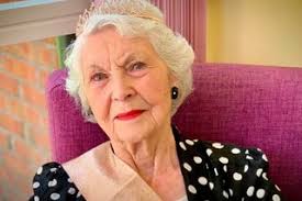 Feeding time at Dublin Zoo in 1916 meant dingo dinners for the starving  lions