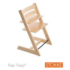 La tripp trapp® est une chaise ingénieuse conçue par peter opsvik qui a révolutionné le genre des chaises hautes lors de son lancement en 1972. Chaise Haute Tripp Trapp Natural De Stokke Chaises Hautes Evolutives Aubert
