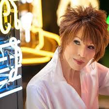 Lindsey Hadley's Instagram, Twitter & Facebook