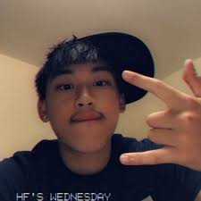 Leng Moua's Instagram, Twitter & Facebook