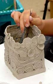 Clay Art Lessons Use For Kokechi Doll Project Keramik Projekte Keramik Ton Kunsthandwerk