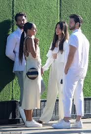 Jun 21, 2021 · eiza gonzalez takes her romance with boyfriend paul rabil to new york city!: Eiza Gonzalez Wows In White While Attending Revolve S Fourth Of July Party With Boyfriend Paul Rabil Aktuelle Boulevard Nachrichten Und Fotogalerien Zu Stars Sternchen