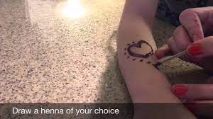 Let the covered henna paste sit in a warm location for 24 hours (about 75 degrees fahrenheit). How To Make Henna Without Henna Powder Youtube