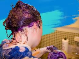 Hair dye companies include instructions on how to apply and how long to leave the hair dye on for best results for a reason. Dos And Don Ts Of Colouring Your Hair At Home As Told By Experts Abc Everyday