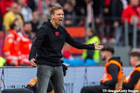 'mobbing'e aldırmayarak antrenörlük kariyerine ilk adımı attı. Tottenham Fans So Excited By Julian Nagelsmann Rumour