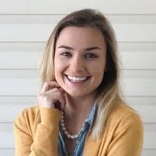 Lisa Arant's Instagram, Twitter & Facebook