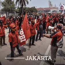 Cnn Indonesia On Twitter Gelombang Protes Menentang Pengesahan Uu Omnibus Law Ciptaker Terjadi Di Sejumlah Daerah Di Indonesia Seperti Jakarta Banten Lampung Surabaya Dan Bandung Sejak Selasa 6 10 Kemarin Https T Co 6fcaxce0yd Cnnindonesia