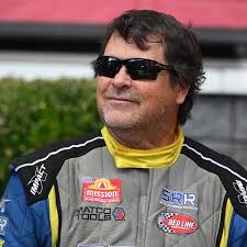 Up high for this bird's eye 360° view of Bob Tasca III's warmup!  #WarmupWednesday