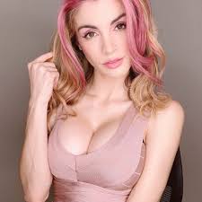 Lux Neon - 18+ Entertainer and Content Creator