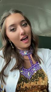 Lilli Turner's Instagram, Twitter & Facebook