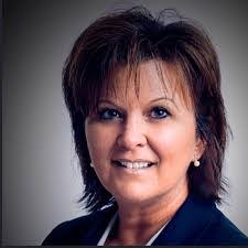 Dawn Kinard's Instagram, Twitter & Facebook