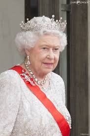 Elisabeth De France Donne En L Honneur De La Reine Elizabeth Ii Paris Le Elizabeth Ii Reine Elizabeth Reine Elizabeth Ii