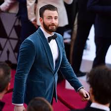 Avengers stars including chris evans, scarlett johansson zoë saldana, mark ruffalo and more will join forces as they unite for democracy for a q&a segment and a round of trivia. Chris Evans Nacktbild Von Ihm Das Netz Dreht Durch Gala De