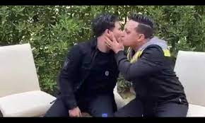 See if your friends have read any of عمر كمال الدين's books. Ø¹Ù…Ø± ÙƒÙ…Ø§Ù„ ÙˆØ±Ø¶Ø§ Ø§Ù„Ø¨Ø­Ø±Ø§ÙˆÙŠ ÙŠØ«ÙŠØ±Ø§Ù† Ø§Ù„ØºØ¶Ø¨ Ø¨Ø³Ø®Ø±ÙŠØªÙ‡Ù…Ø§ Ù…Ù† Ø¥Ø¬Ø±Ø§Ø¡Ø§Øª Ø§Ù„ÙˆÙ‚Ø§ÙŠØ© Ù…Ù† Ø§Ù„ÙƒÙˆØ±ÙˆÙ†Ø§ ÙÙŠØ¯ÙŠÙˆ Ø§Ù„Ù‚Ø¯Ø³ Ø§Ù„Ø¹Ø±Ø¨ÙŠ