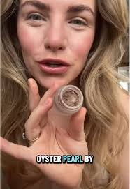 Reflect Eyeshadow Vs Oyster Pearl Eyeshadow