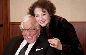 Gold foundation for humanism in medicine this annual writing contest is an opportunity for you to reflect on your life and values and to honor the memory of arnold kossoff. The Legacy Of Arnold P Gold