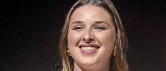 "La fin d'une très belle histoire" : Héléna (Star Academy) prend la parole  après le dernier concert de la tournée