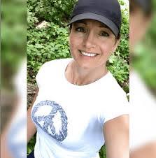 Ashley Hoath's Instagram, Twitter & Facebook