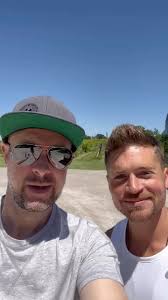 Cognoscenti? That’s a big word for a bass player, isn’t it?