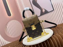 Wholesale Replica Bags PU Women 1: 1 Luxury Handbag Famous Brand Designer  Handbags - Ladies Handbags and Shoulder Bag price | Made-in-China.com