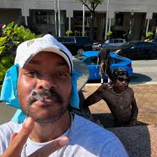 DE$ (@10_mph) • Instagram photos and videos