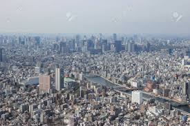 Ou à la baisse en 2002, la chine, pays le plus peuplé au monde, a signalé une tendance continue à la hausse de l'abus d'opiacés. Tokyo Japon 12 Avril 2015 Tokyo Est La Capitale Et La Plus Grande Ville Du Japon La Region Du Grand Tokyo Est La Region Metropolitaine La Plus Peuplee Du Monde Banque