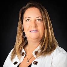 Meanwhile, in the Adirondacks… A remarkable attempt to break the Guinness  World Record for the largest raft of kayaks and canoes, all held together  by hand 🛶 The 'One Square Mile of