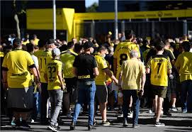 Eintracht frankfurt are expected to line up with a back three, while borussia dortmund will likely go with the diamond formation. Ydv3alqjucovdm