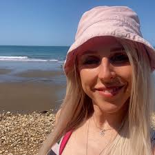 Annabel Robbins is fundraising for Mountbatten Isle of Wight